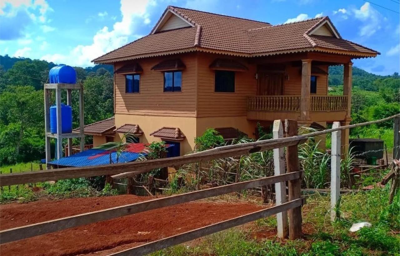 Terre De Lumiere Bed and Breakfast Sen Monorom Exterior foto